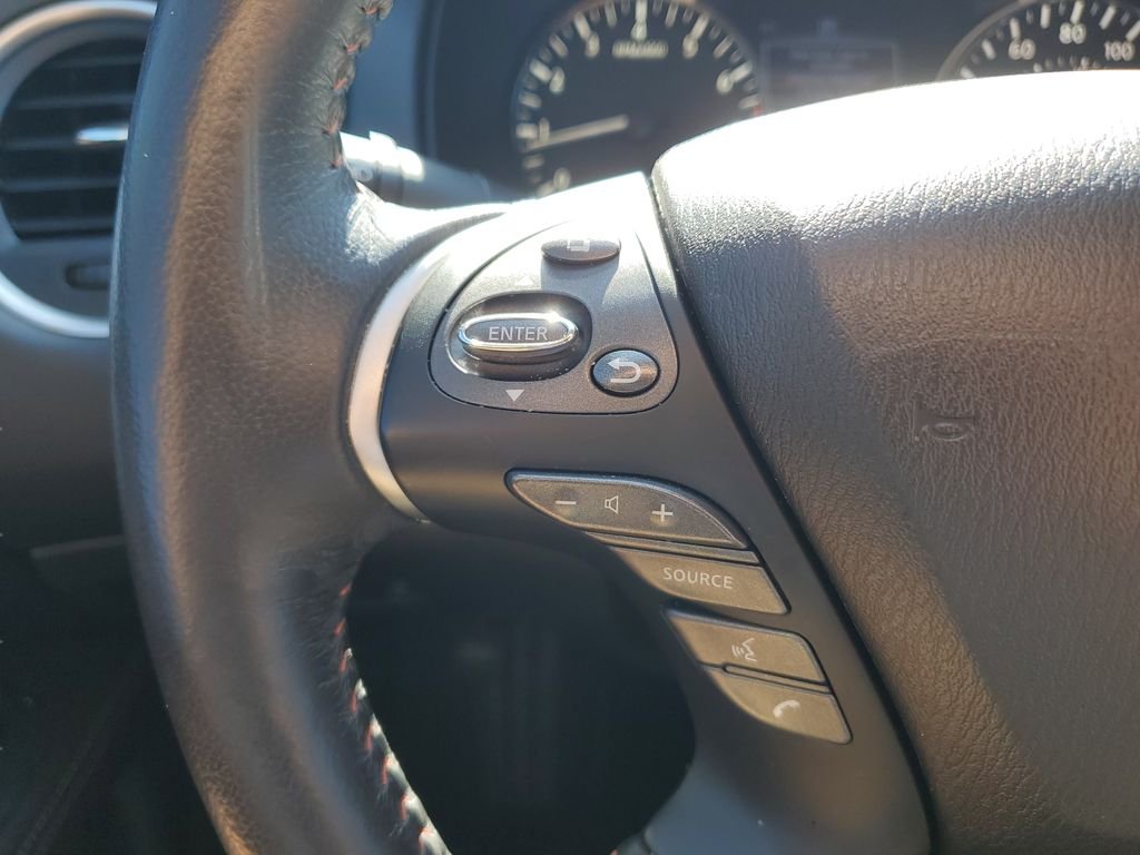 Used 2020 Gray Nissan SL image 22