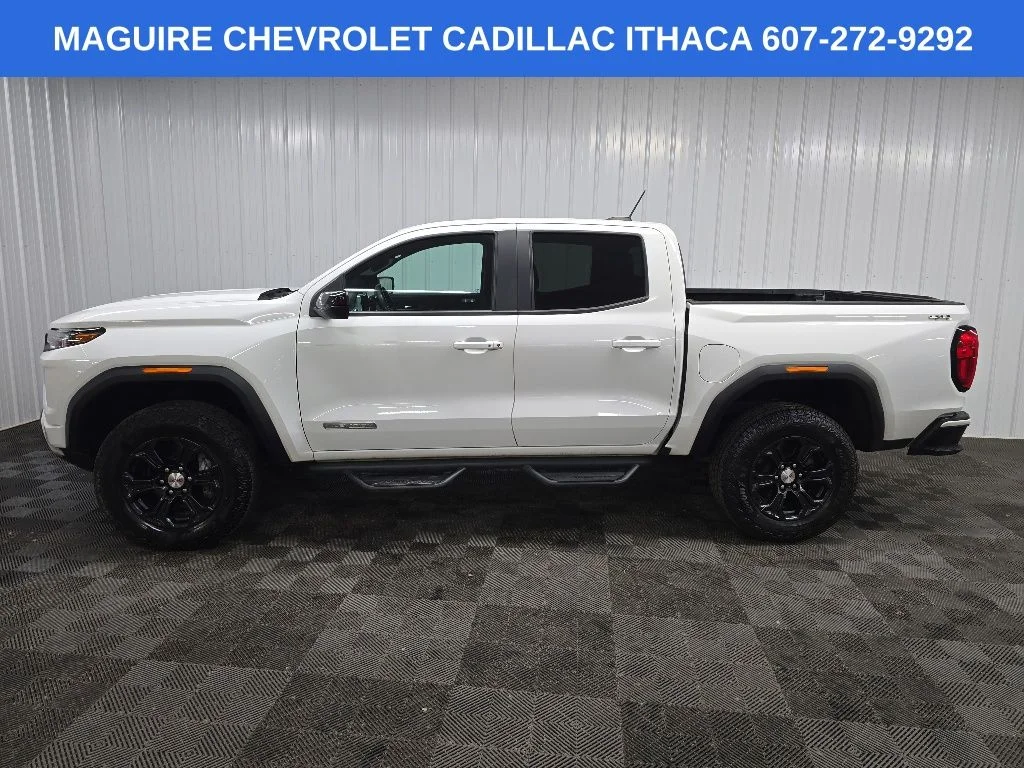 Used 2023 White GMC Elevation image 5