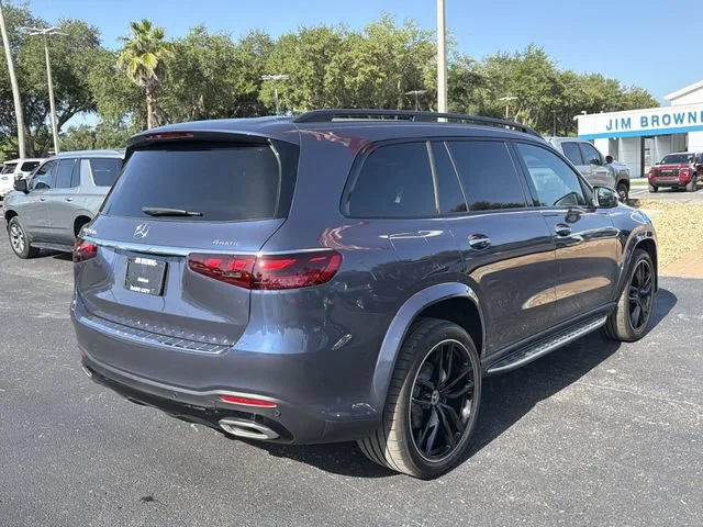 Used 2026 Blue Mercedes-Benz 4MATIC® image 4