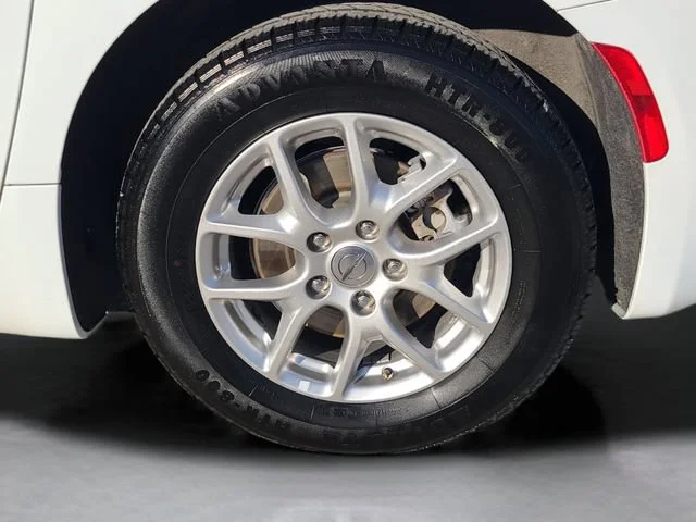 Used 2023 White Chrysler LX image 7