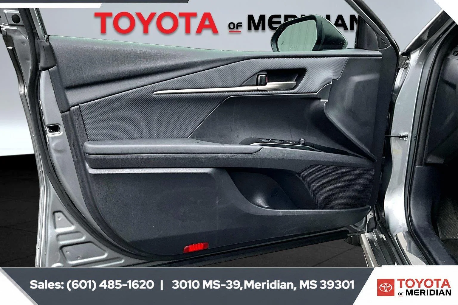 Used 2025 Heavy Metal Toyota SE image 17