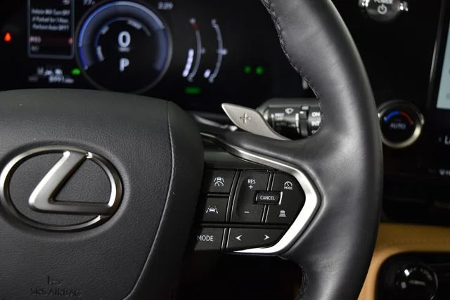 Used 2026 White Lexus 350h Base image 22