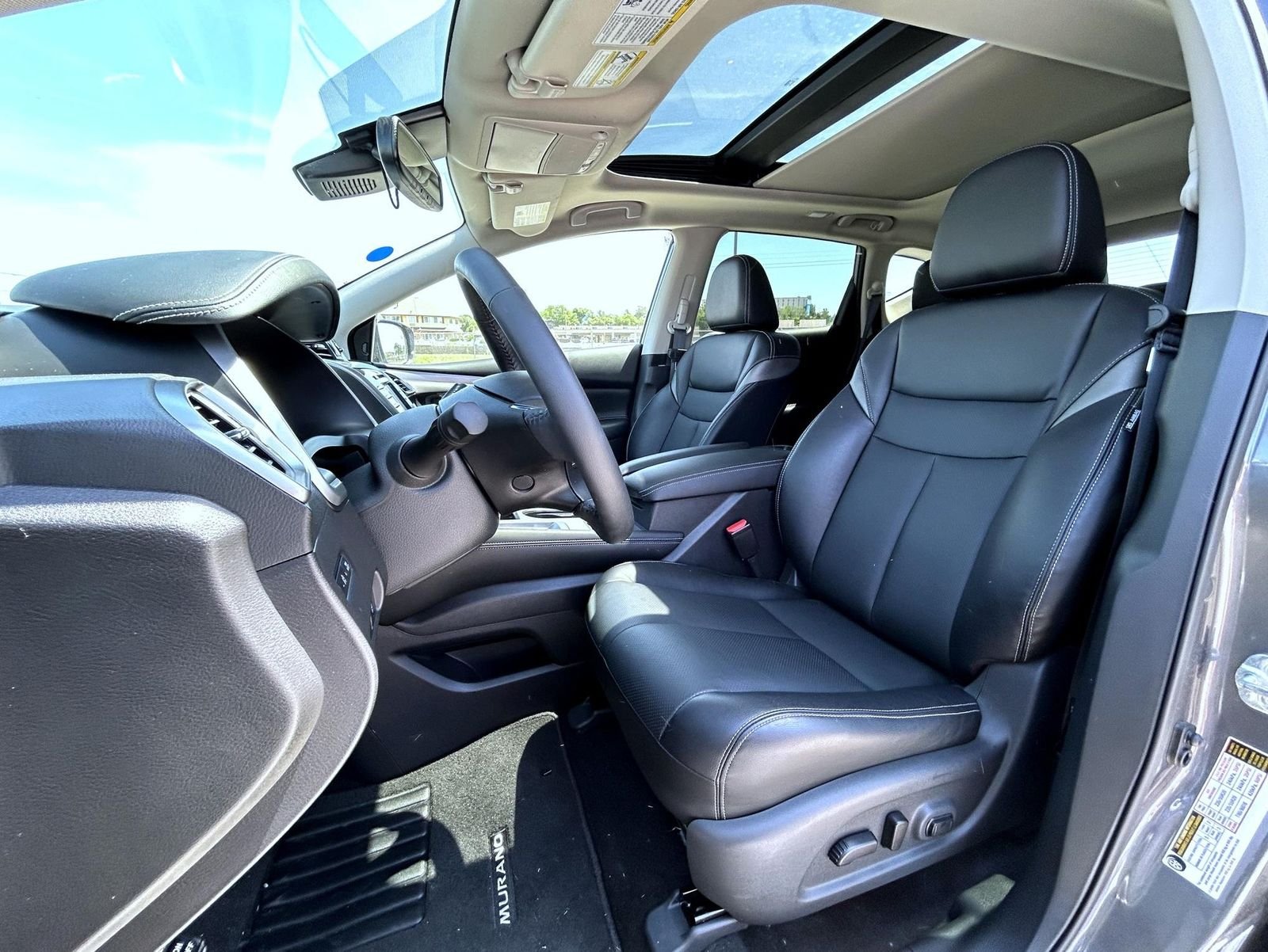 Used 2023 Gray Nissan SL image 10