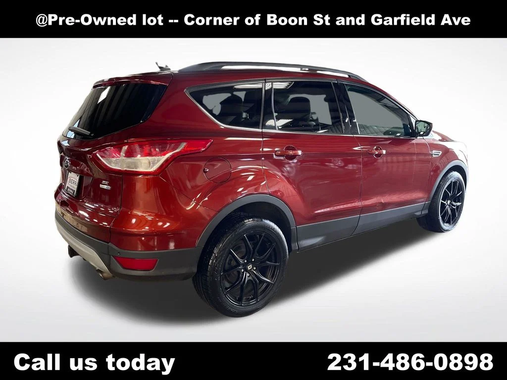 Used 2014 Orange Ford SE image 5