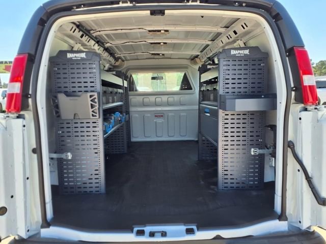 2025 Chevrolet Express Cargo Work Van - Photo 10