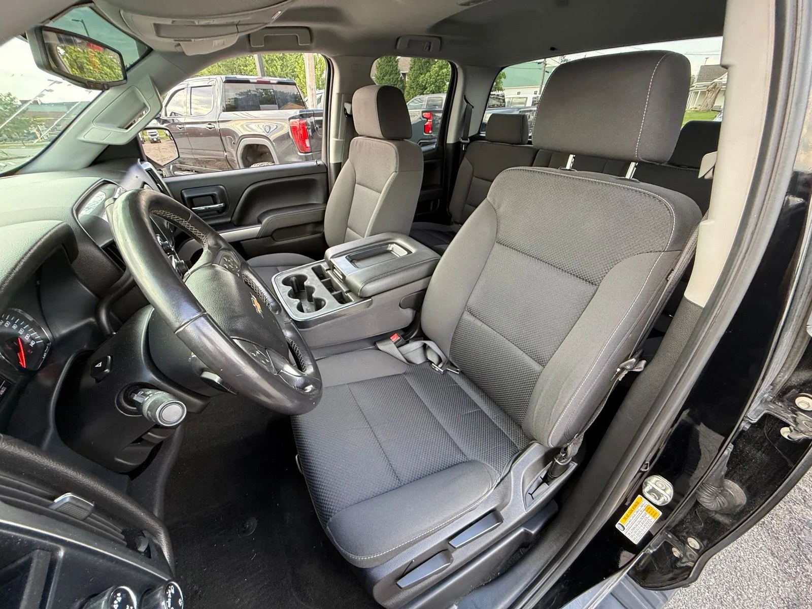 Used 2018 Black Chevrolet LT image 13
