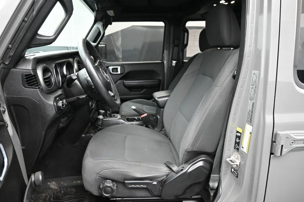 2021 Jeep Gladiator Sport - Photo 11
