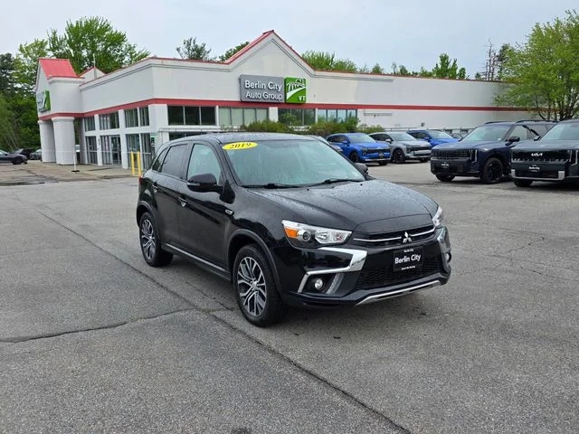 Used 2019 Labrador Black Metallic Mitsubishi 2.0 SE image 29