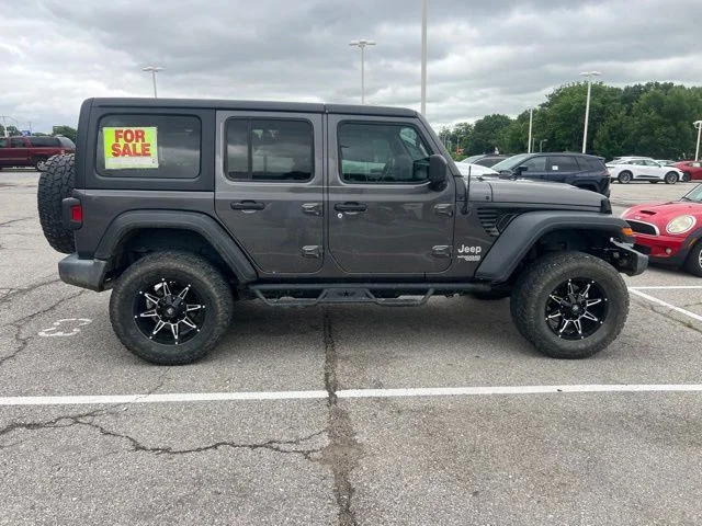 Used 2018 Gray Jeep Unlimited Sport image 6