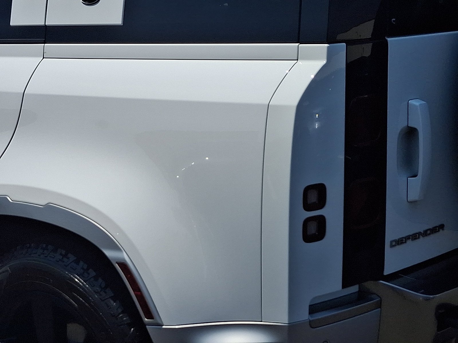 Certified Used 2023 Fuji White   1Aa Land Rover S image 17