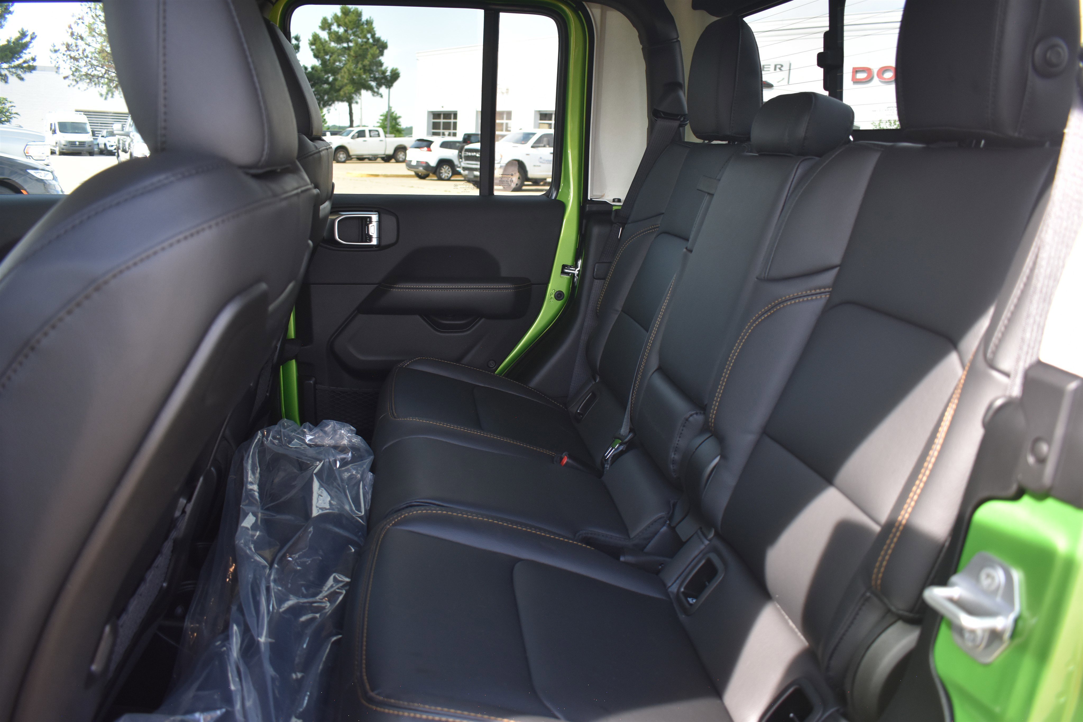 New 2026 Mojito Exterior Paint Jeep Sahara image 18