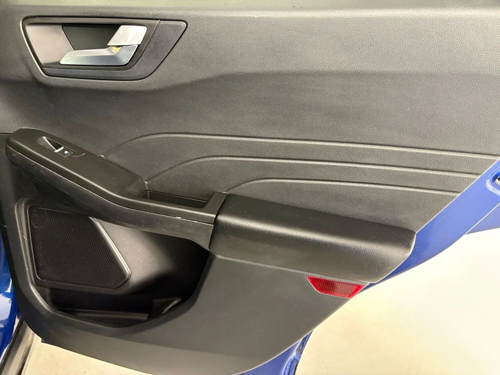 Used 2022 Blue Metallic Ford SEL image 39