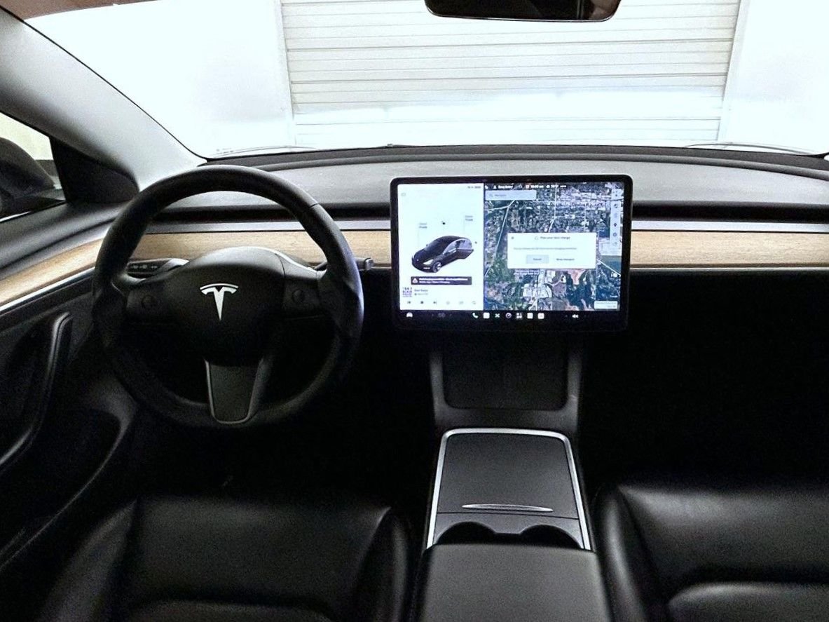 Used 2021 Black Tesla Standard Range Plus image 12