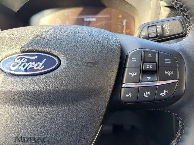New 2025 Azure Gray Metallic Tri-Coat Ford Lariat® image 18