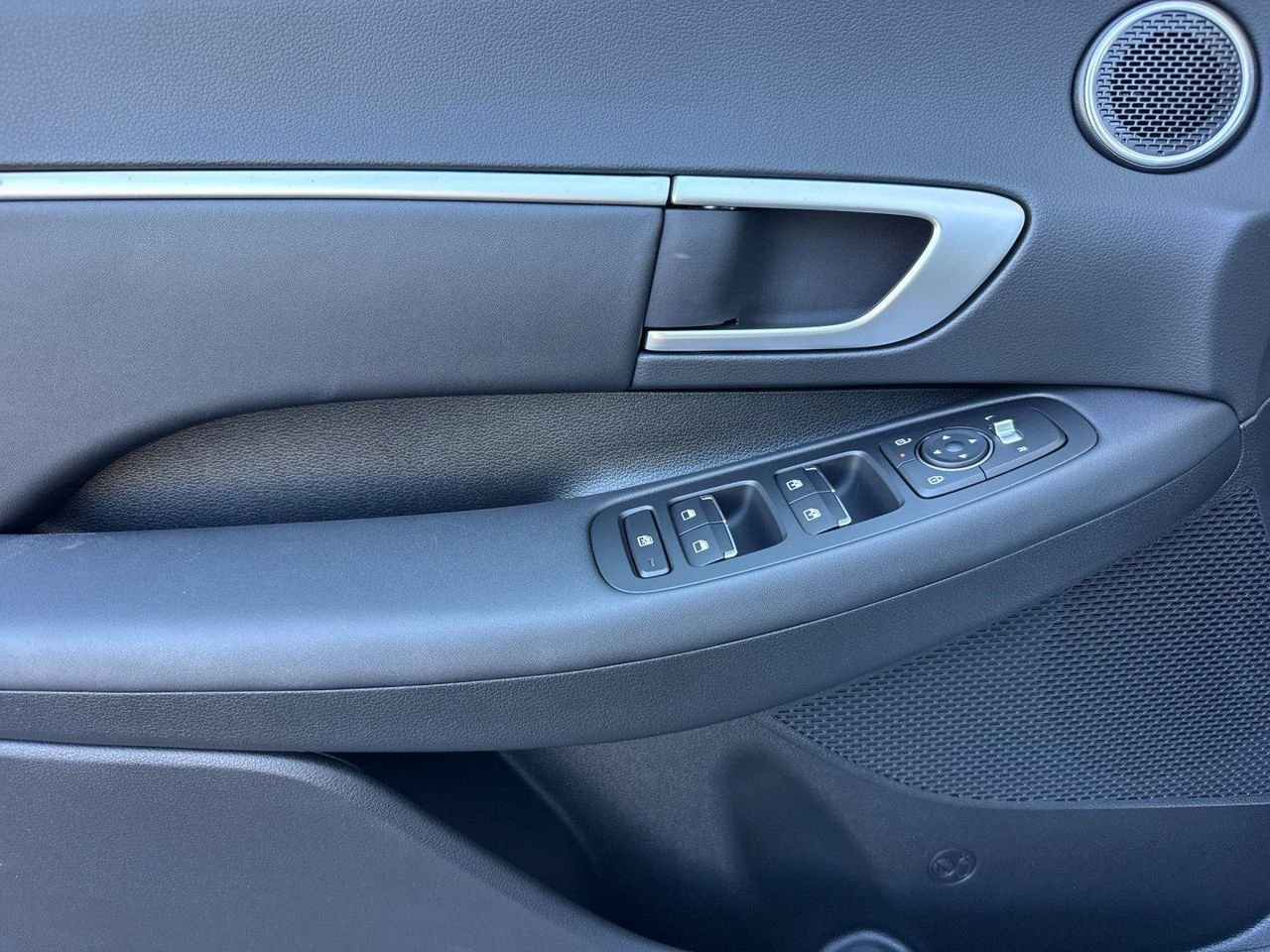 New 2027  Hyundai SEL image 10