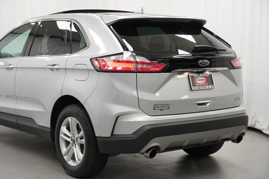Used 2019 Silver Ford SEL image 13