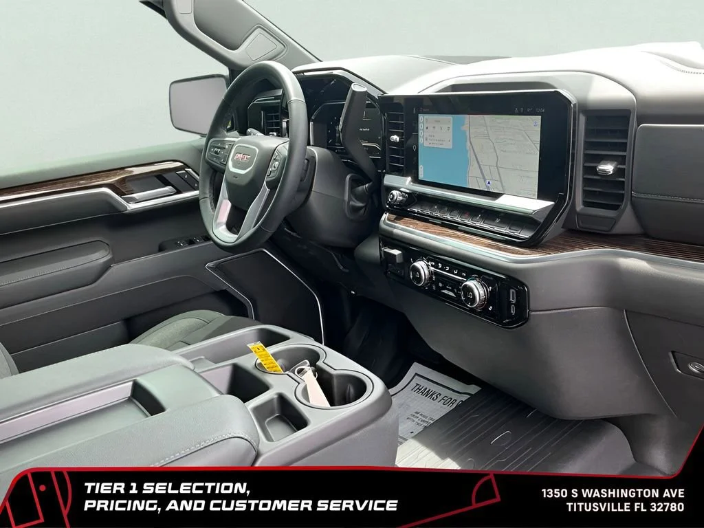 Used 2025 Onyx Black GMC Elevation image 22