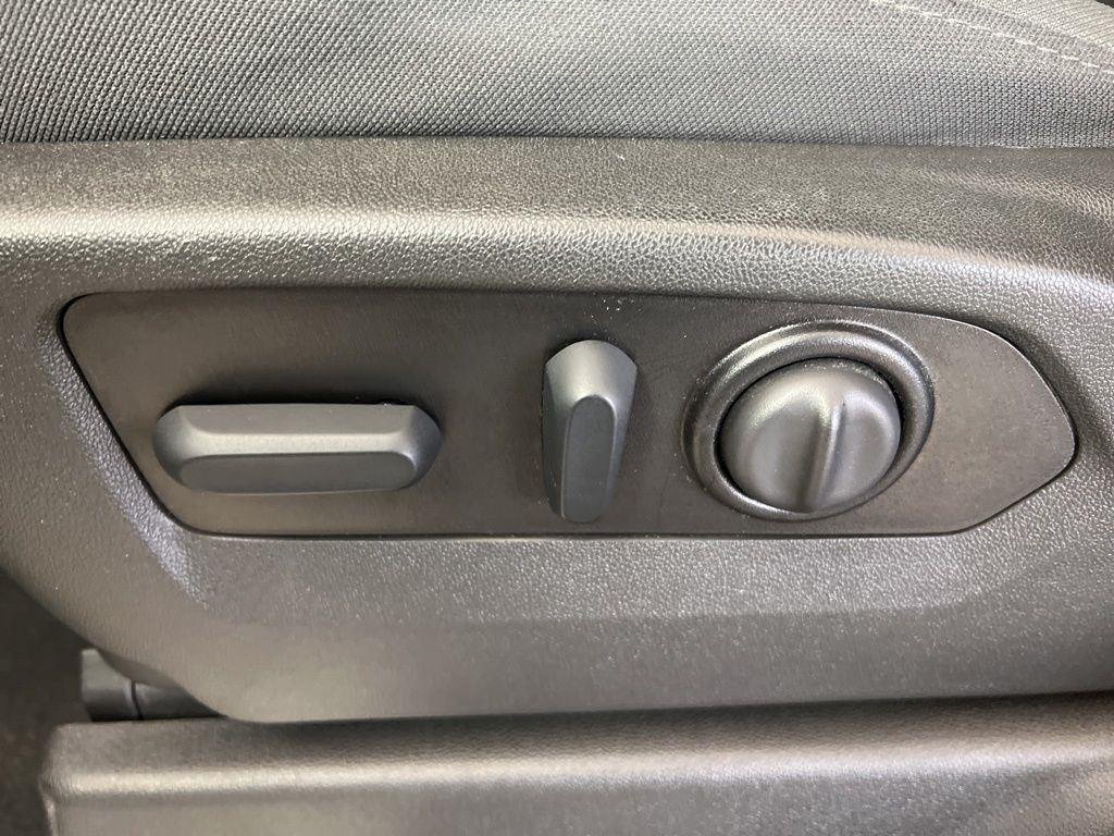 Used 2022 Black Chevrolet RST image 5