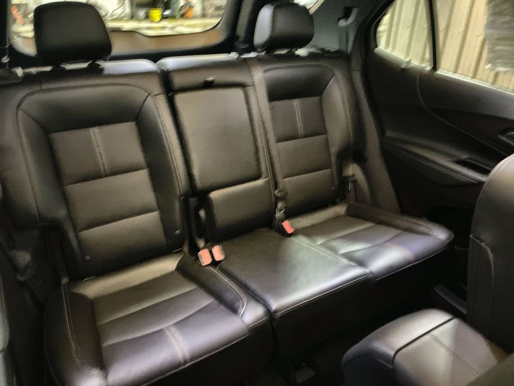 Used 2024 Mosaic Black Metallic Chevrolet Premier image 63