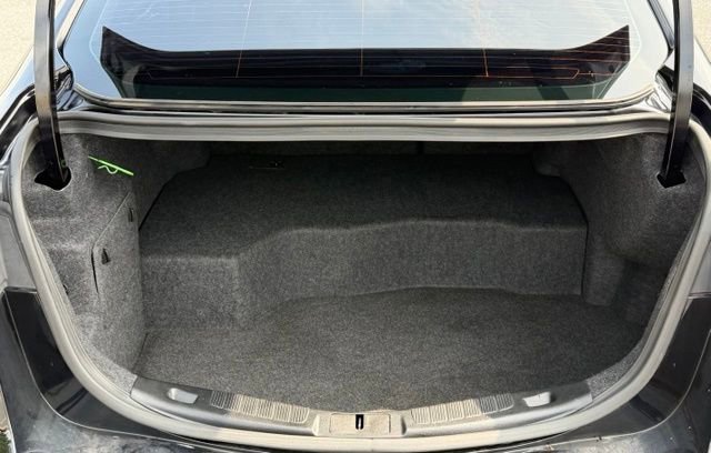 Used 2019 Black Ford SE image 22