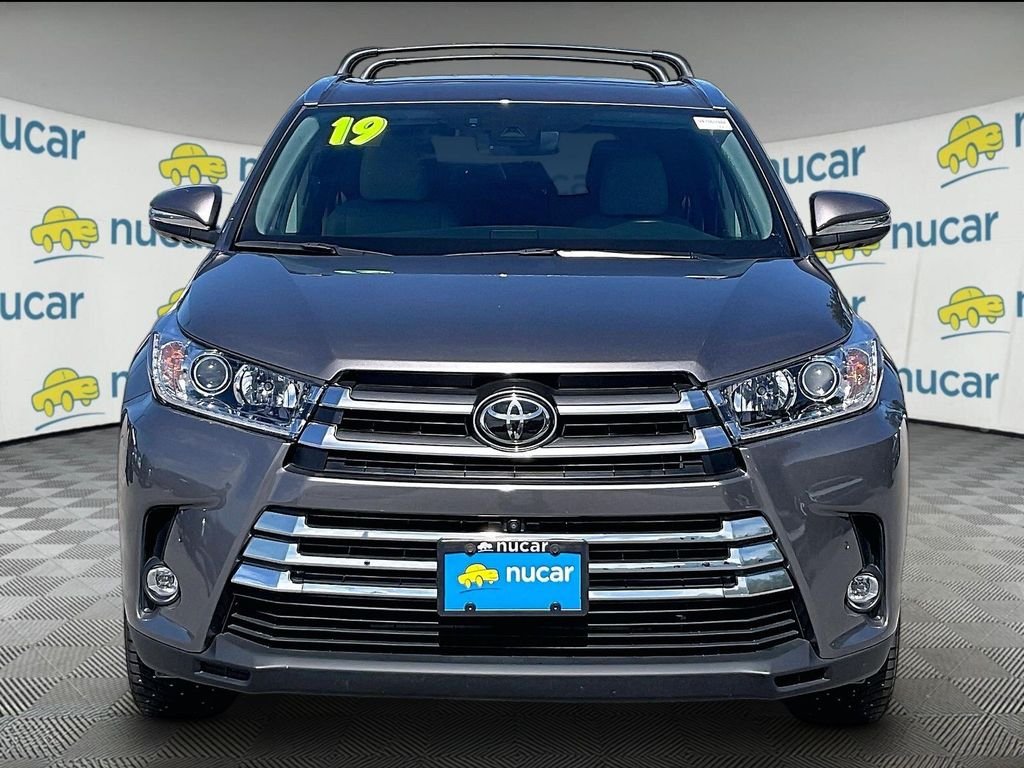 Used 2019 Predawn Gray Mica Toyota Limited Platinum image 2
