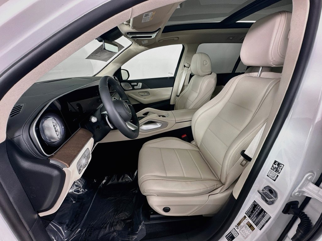 New 2027 Polar White Mercedes-Benz GLS 450 image 21