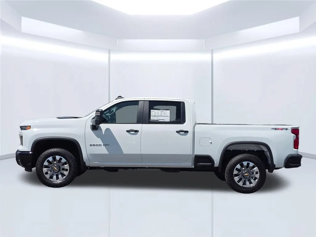 2026 Chevrolet Silverado 2500 HD Custom - Photo 17
