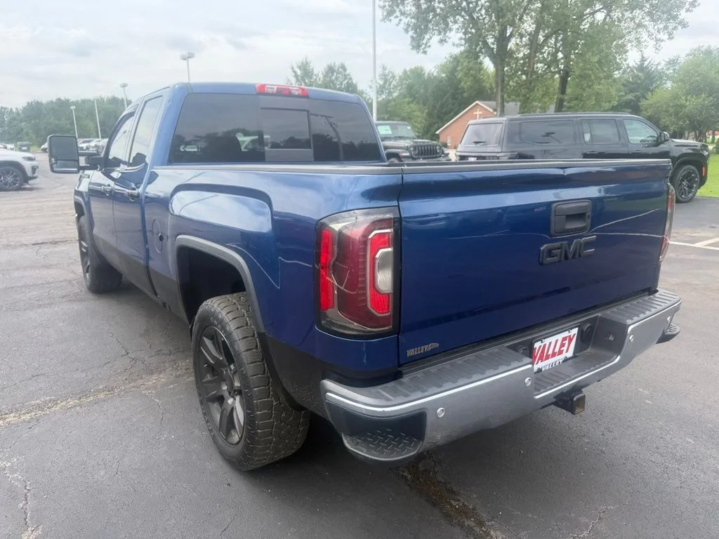 Used 2016 Blue GMC SLT image 6