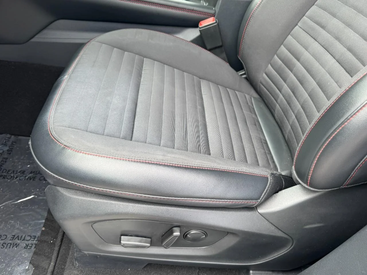 Used 2025 Carbonized Gray Metallic Ford ST-Line 4WD image 16