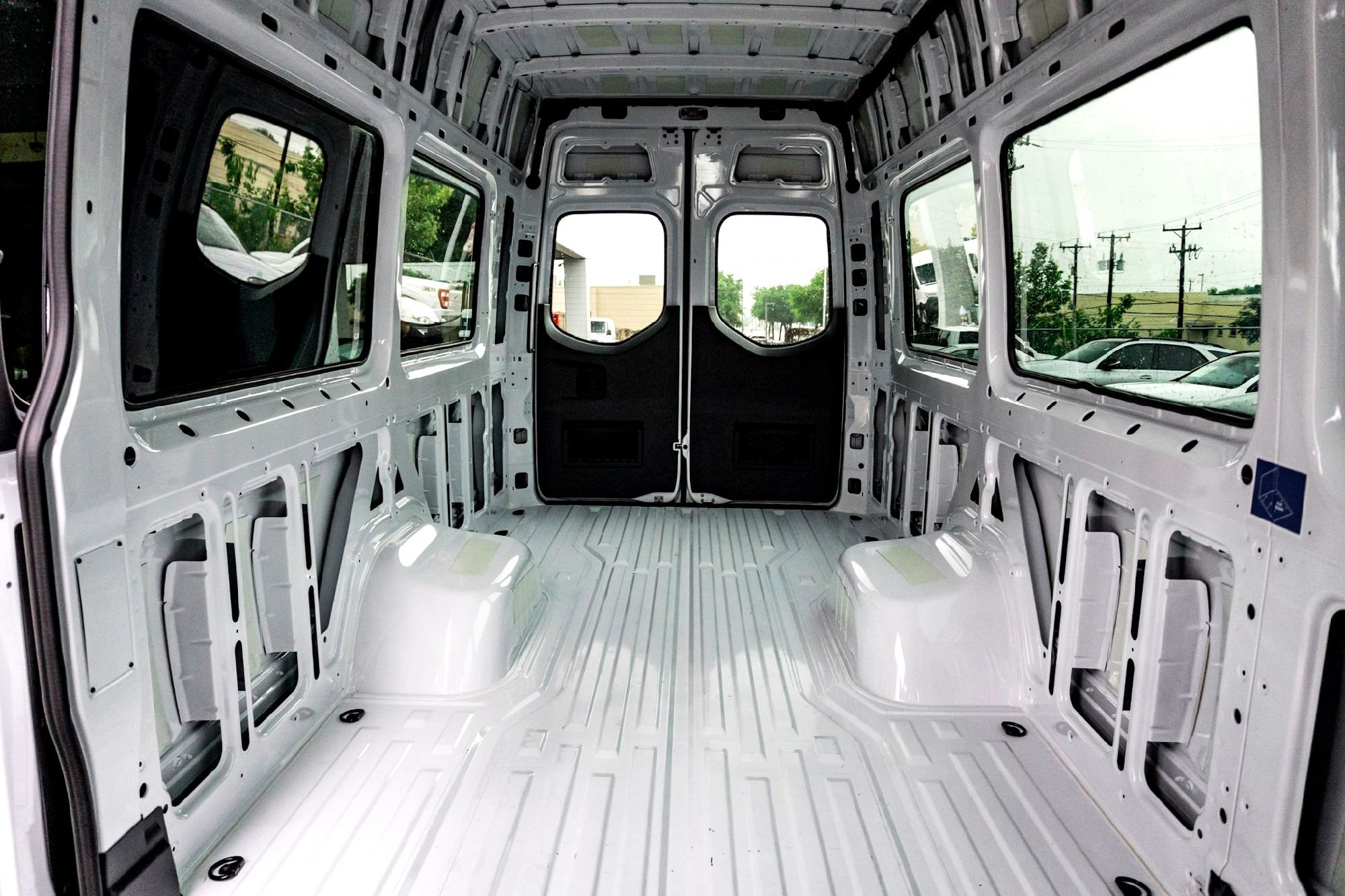 New 2026 Arctic White Mercedes-Benz Cargo 170 WB image 42