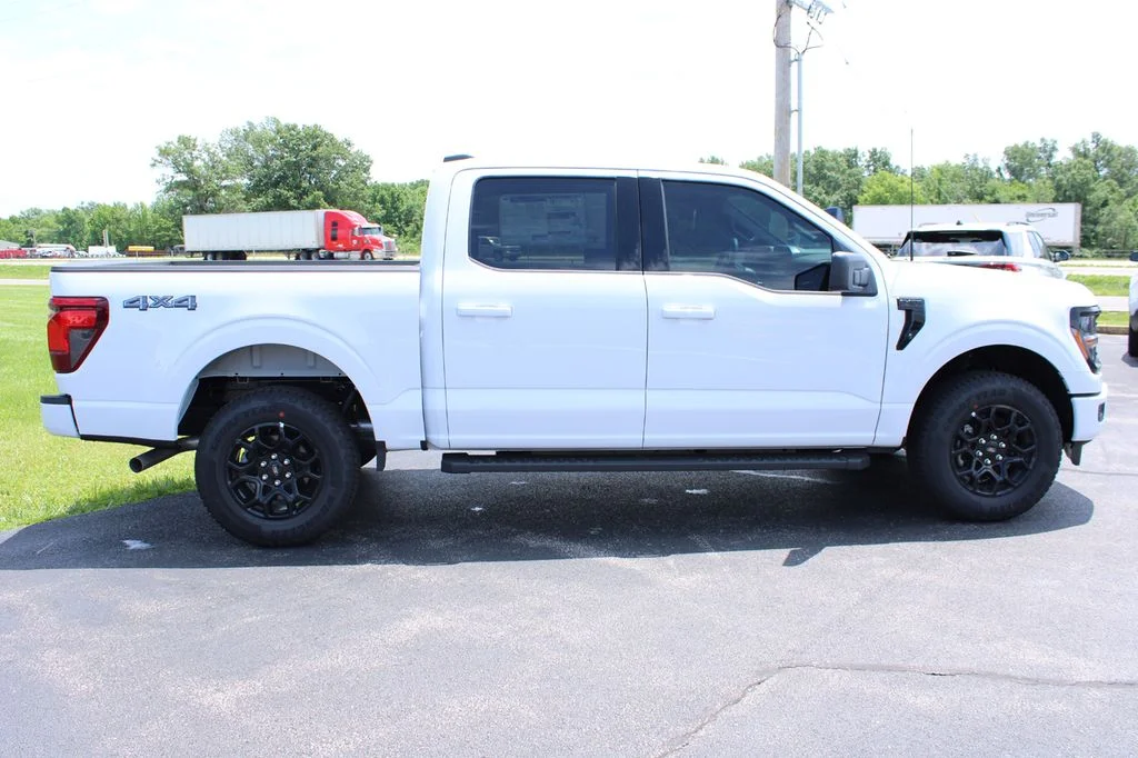 New 2026 White Ford XLT image 16