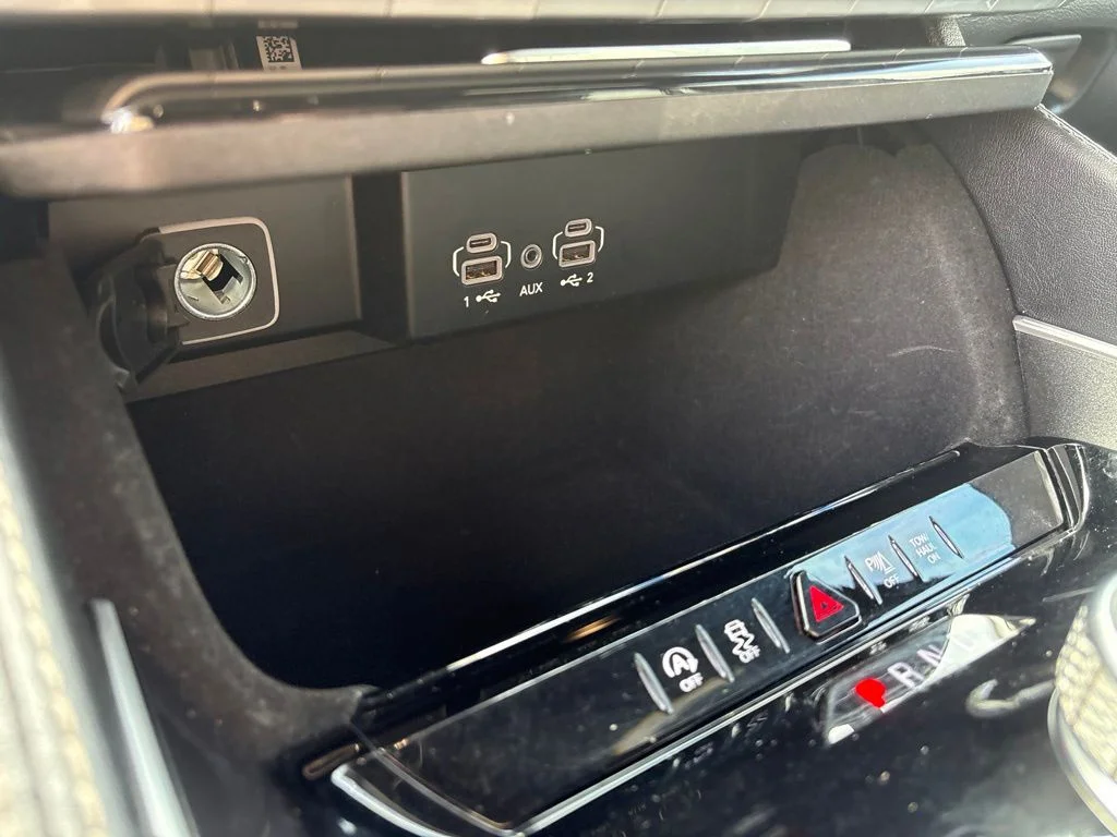 Used 2022 Bright White Clearcoat Jeep Series I image 20
