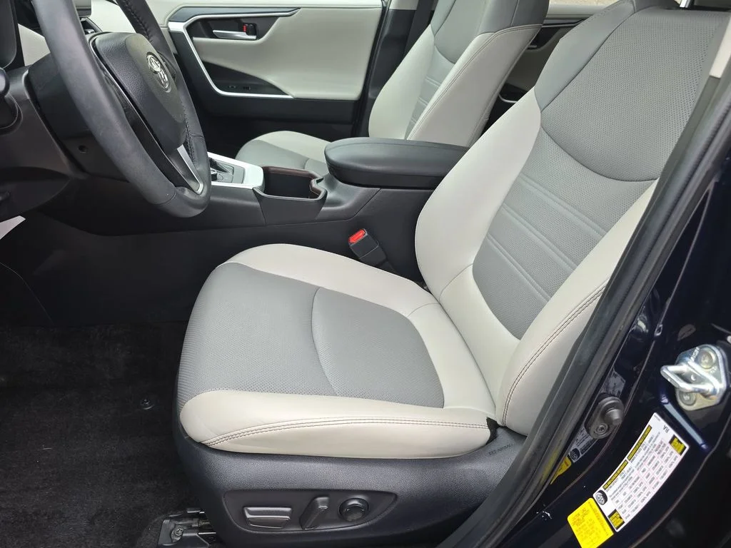 2024 Toyota RAV4 Limited - Photo 17