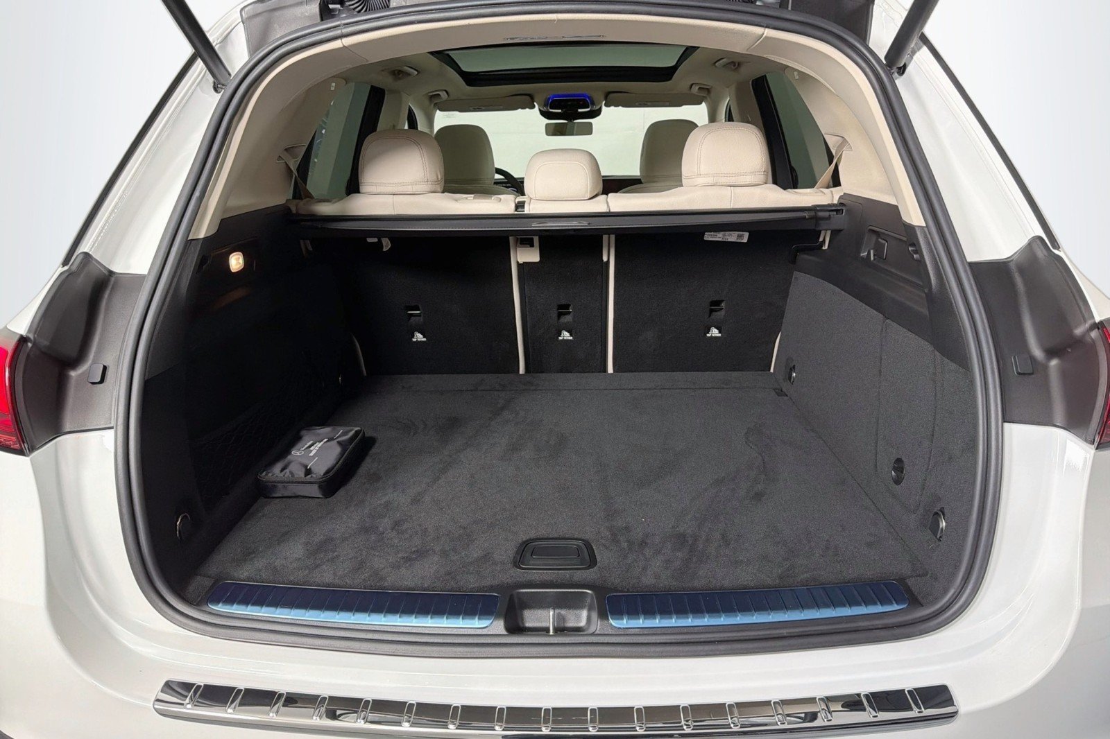 New 2027 Polar White Mercedes-Benz GLE 350 4MATIC® SUV image 24