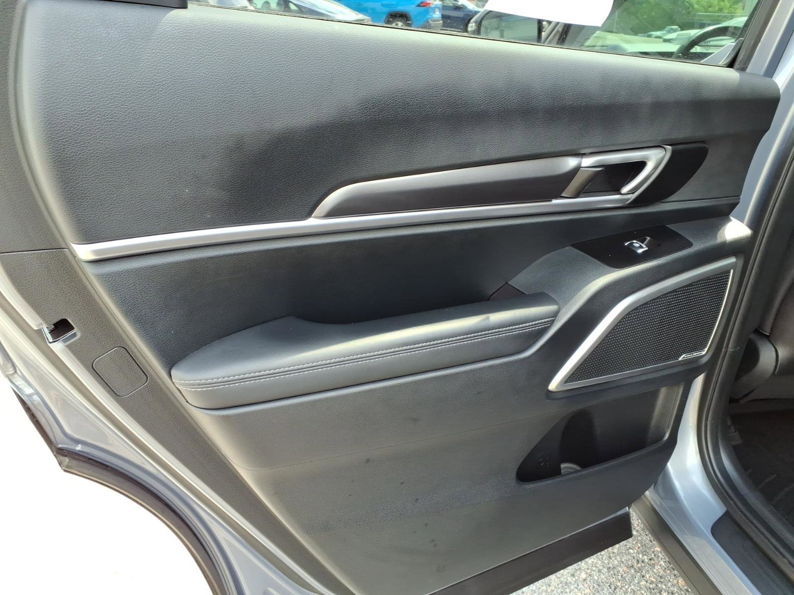 Used 2024 Everlasting Silver Kia S image 22
