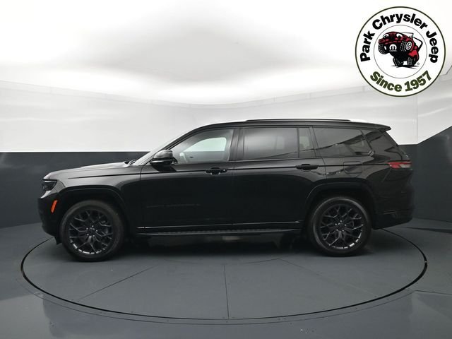 Used 2023 Black Jeep Summit image 3