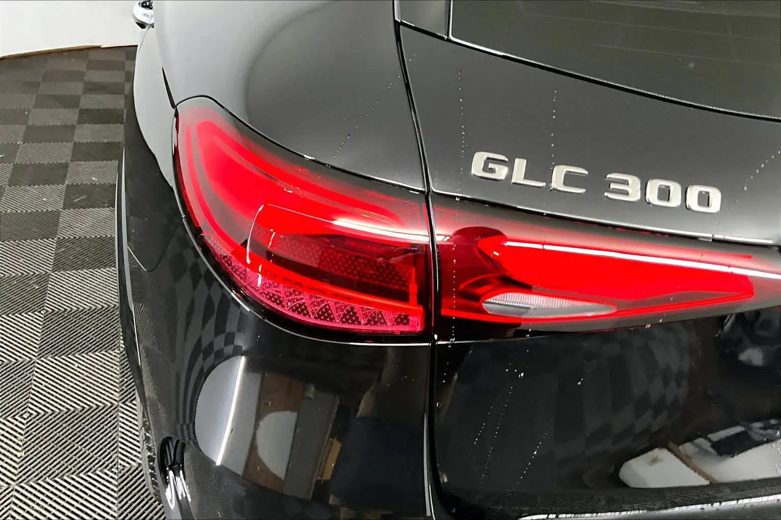 New 2026 Obsidian Black Metallic Mercedes-Benz GLC 300 image 6