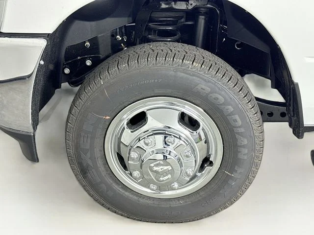 New 2026 Bright White Clear-Coat Exterior Paint RAM TRADESMAN image 27
