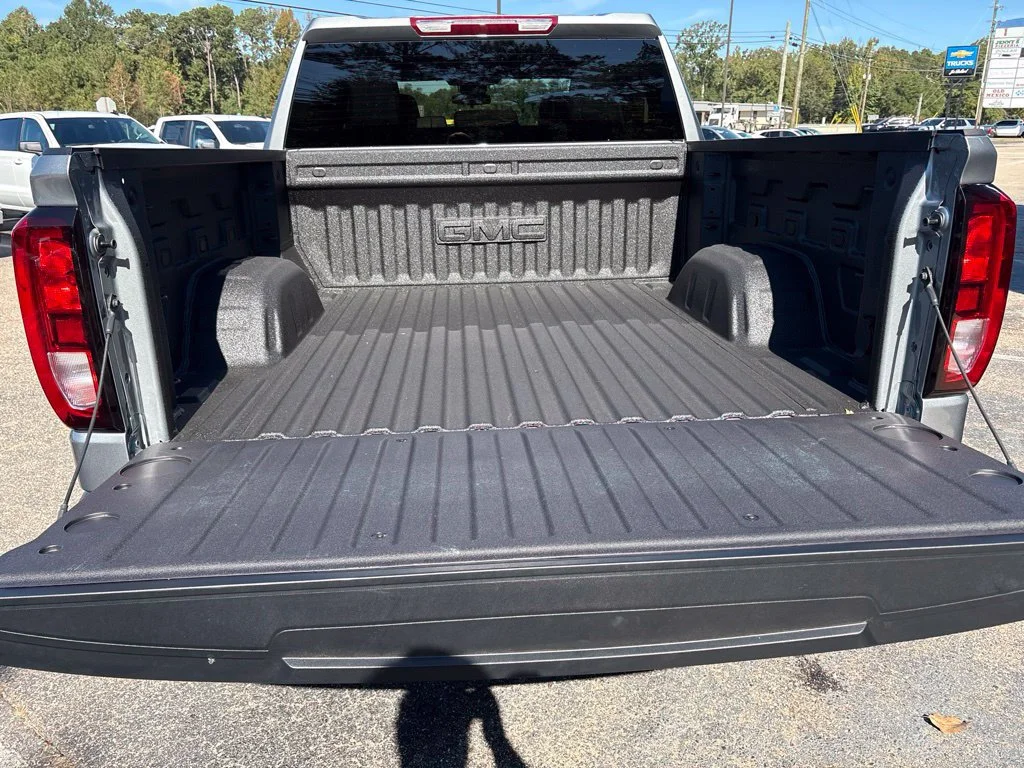 New 2026 Sterling Metallic GMC Elevation image 32