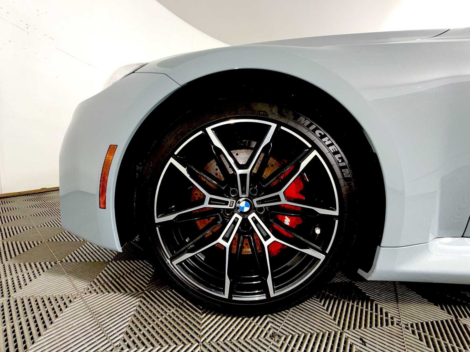 Used 2025 Brooklyn Grey Metallic BMW  image 8