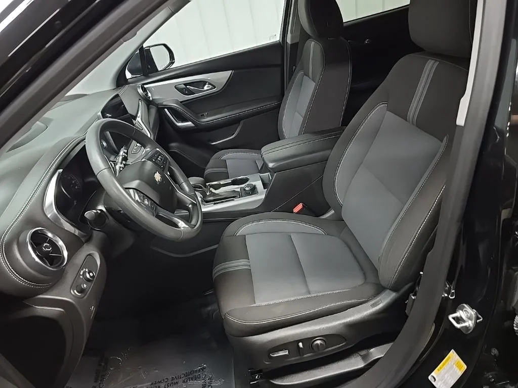 Used 2023 Black Chevrolet LT image 31