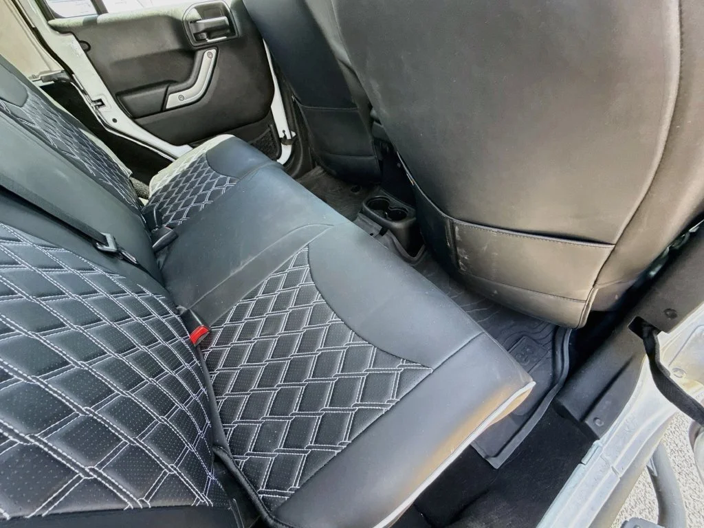 Used 2016 White Jeep Unlimited Rubicon image 29