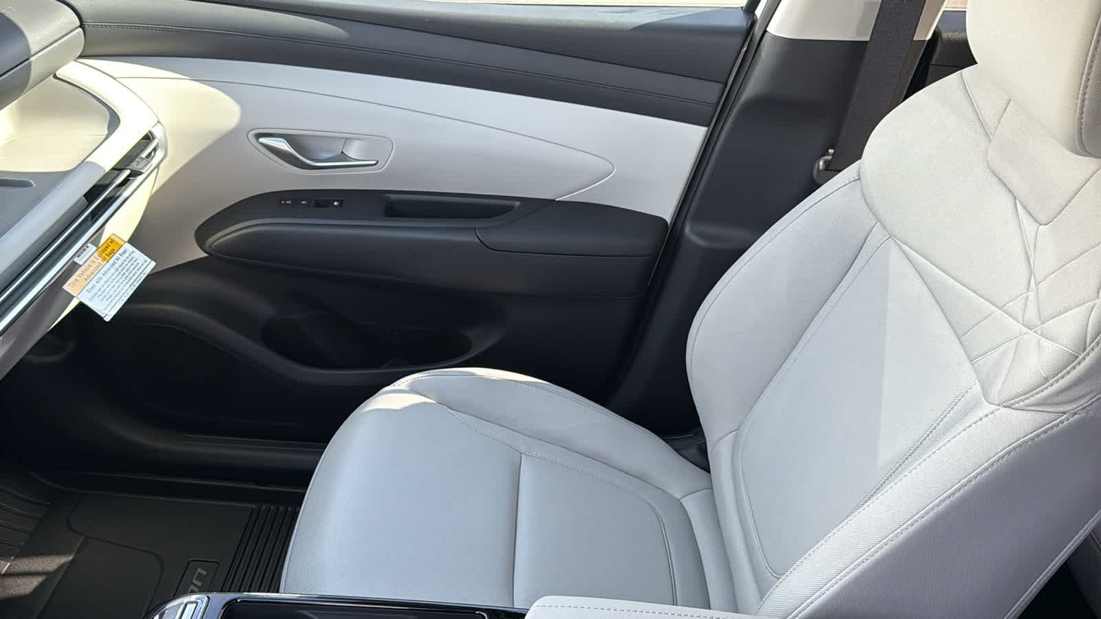 New 2026 Creamy White Pearl Hyundai SEL AWD image 12