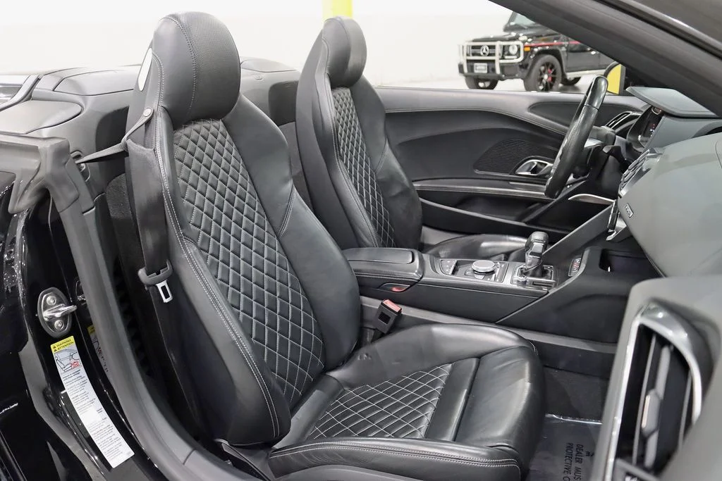 Used 2017 Black Audi 5.2 image 29