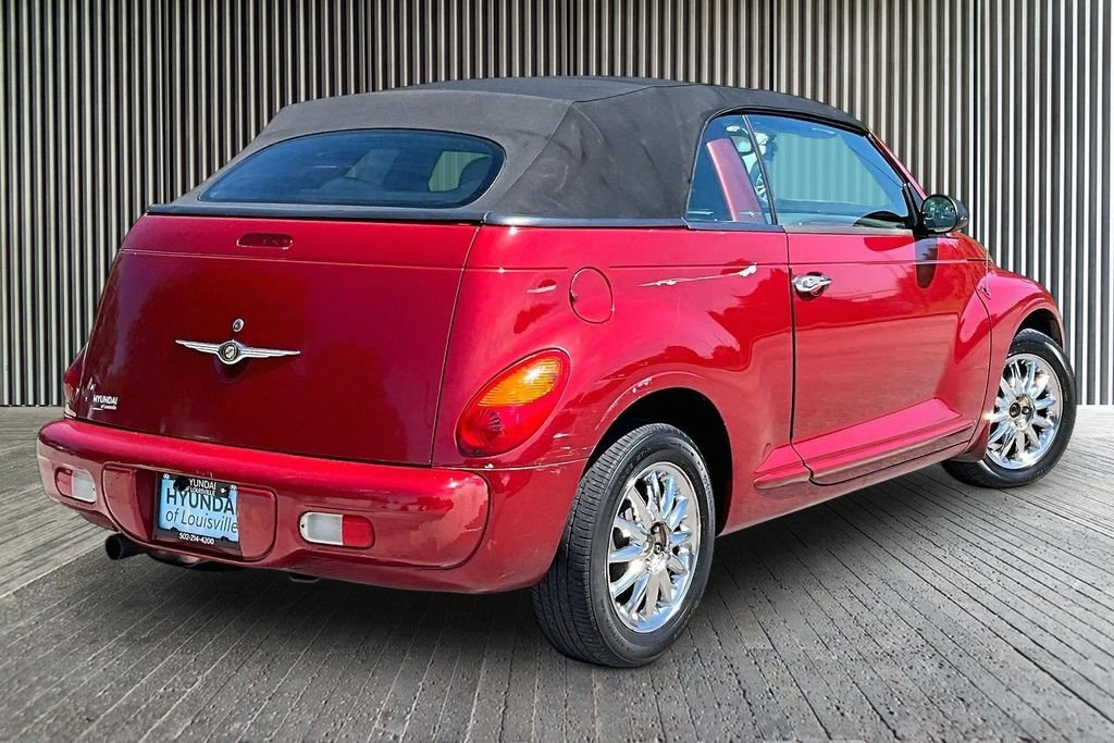 Used 2005 Red Chrysler Touring image 14