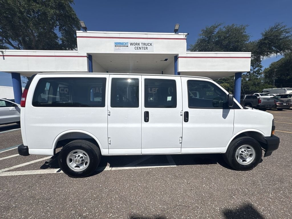 2026 Chevrolet Express Cargo Work Van - Photo 7
