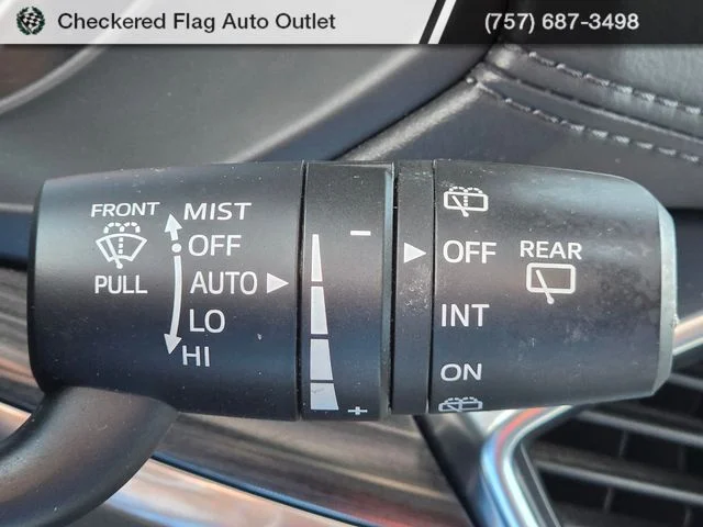 Used 2020 Eternal Blue Mica Mazda Grand Touring image 31