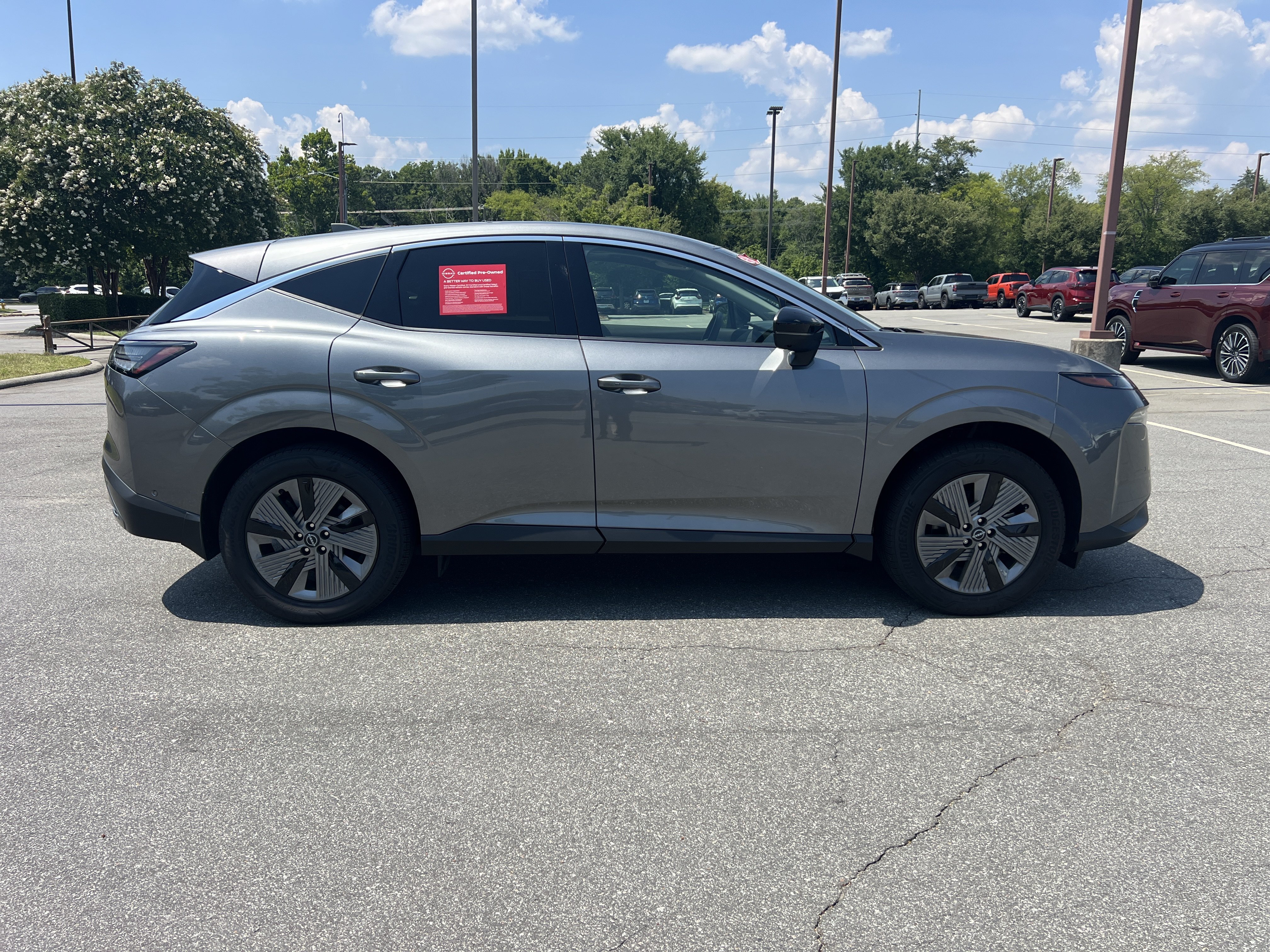 Used 2025 Gun Metallic Nissan SL image 4