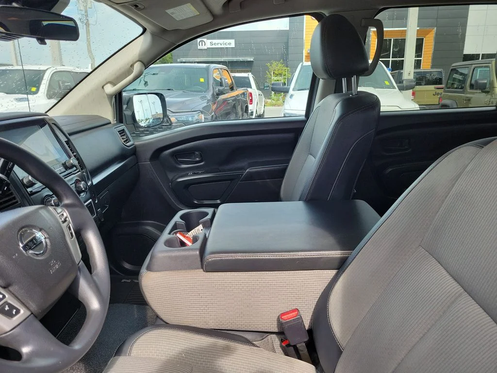 Used 2020 White Nissan S image 22
