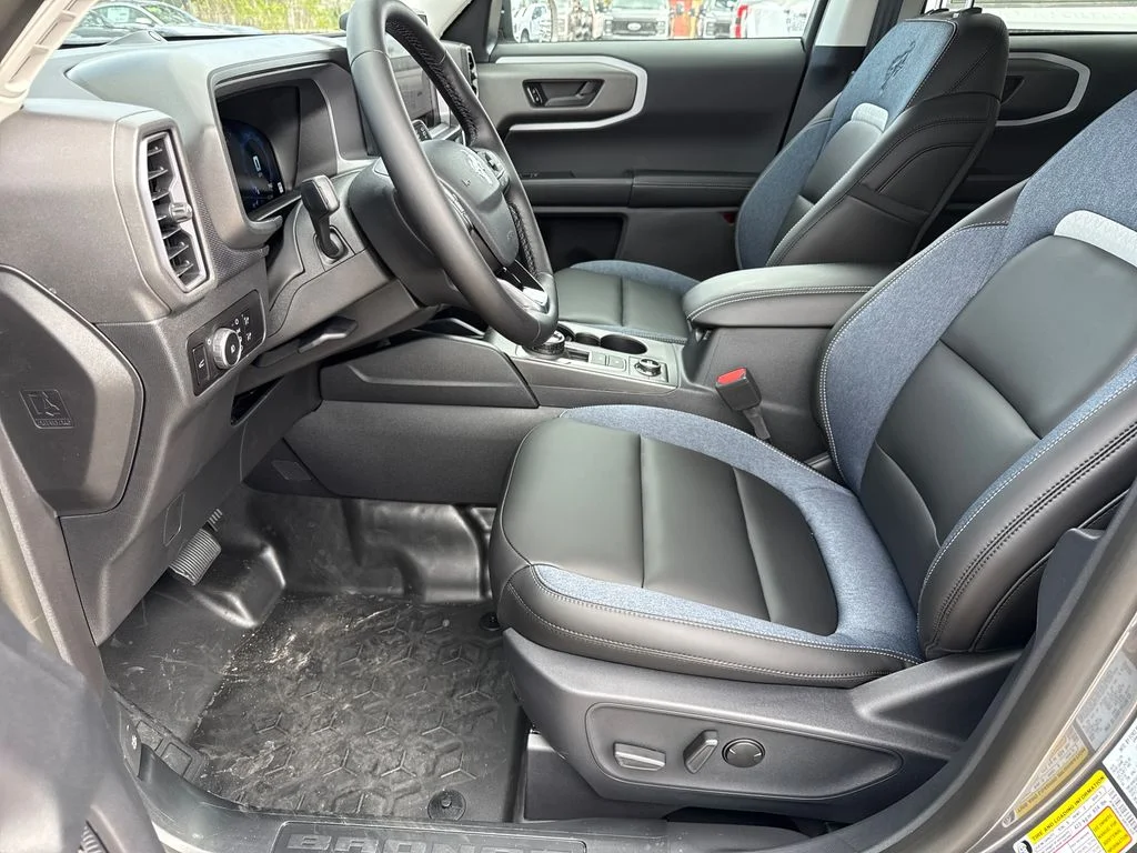 New 2025 Gray Ford Outer Banks image 20